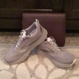 Women’s shoes Brooks Revel 4.0